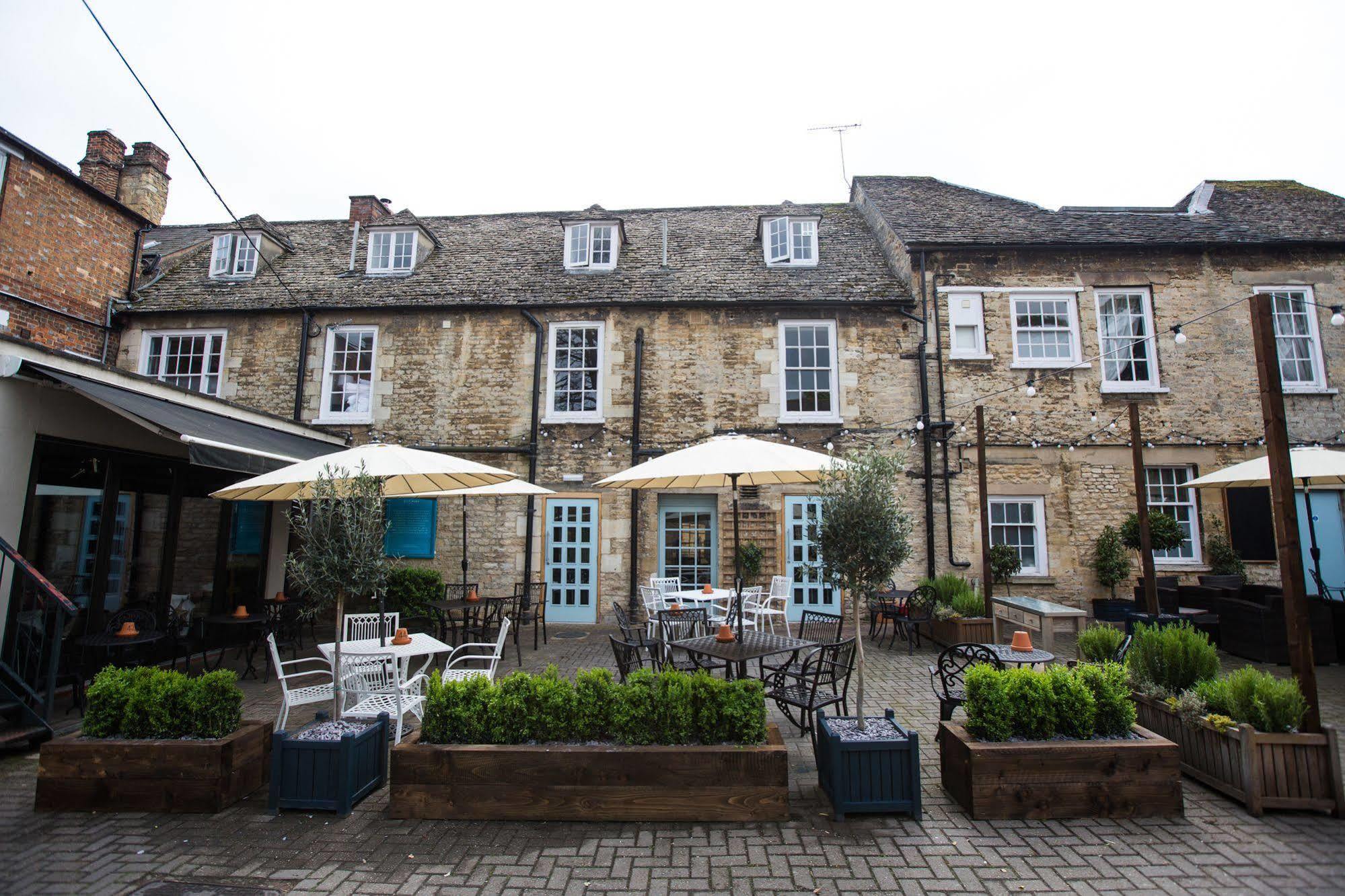 The Blue Boar Hotel Witney Luaran gambar